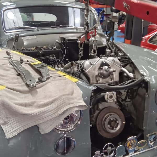 260326 1959 Jaguar MkIX Gearbox Removal 6