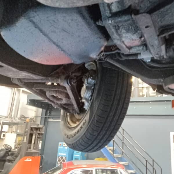 260326 1972 MGB Roadster clutch master and service