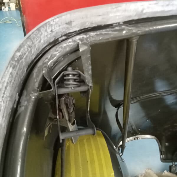 270326 1955 Aston Martin DB2 Drophead Coupe 23