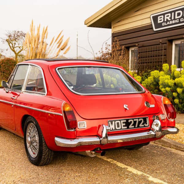 MG B GT 6