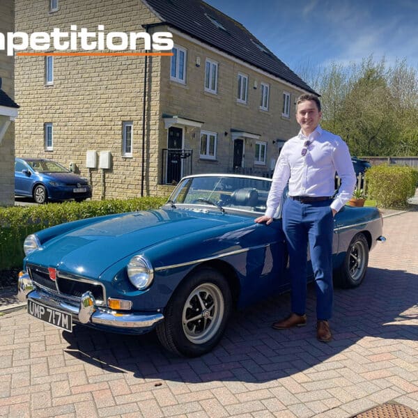 Win Our 1973 MGB Roadster & £1000