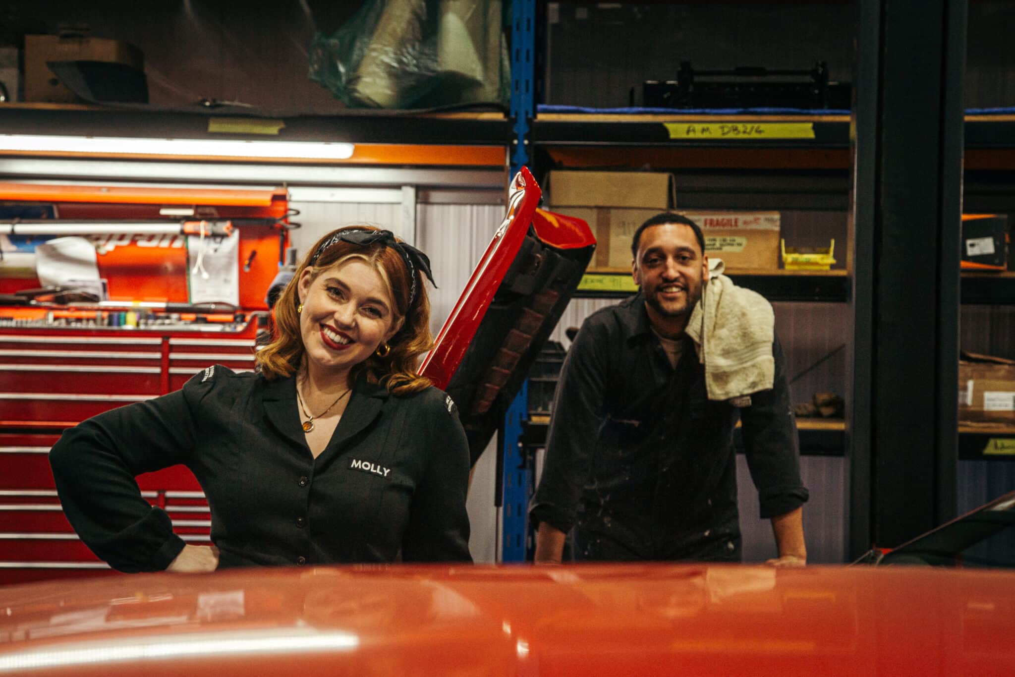 Max and Molly Credit Bridge Classic Cars Kids3 scaled