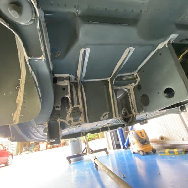 010426 1975 MGB GT V8 Seam Sealed 2