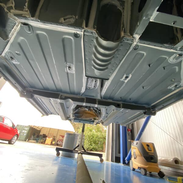 010426 1975 MGB GT V8 Seam Sealed 3