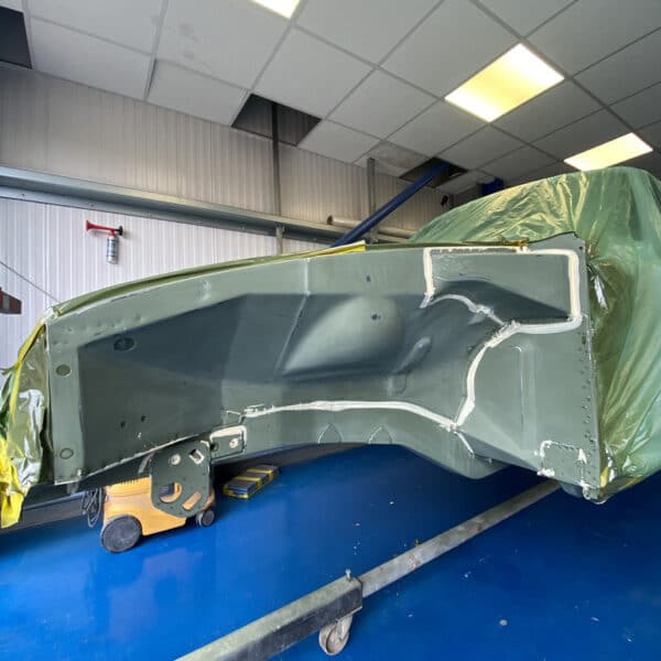 010426 1975 MGB GT V8 Seam Sealed