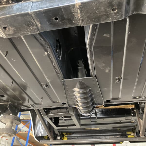 010426 1975 MGB GT V8 Underside Epoxy 2