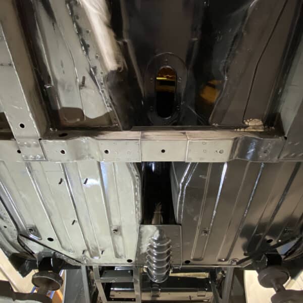 010426 1975 MGB GT V8 Underside Epoxy 4