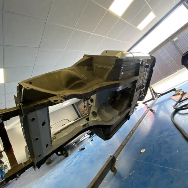 010426 1975 MGB GT V8 Underside Epoxy 5