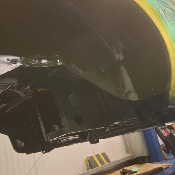 010426 1975 MGB GT V8 Underside Epoxy 8