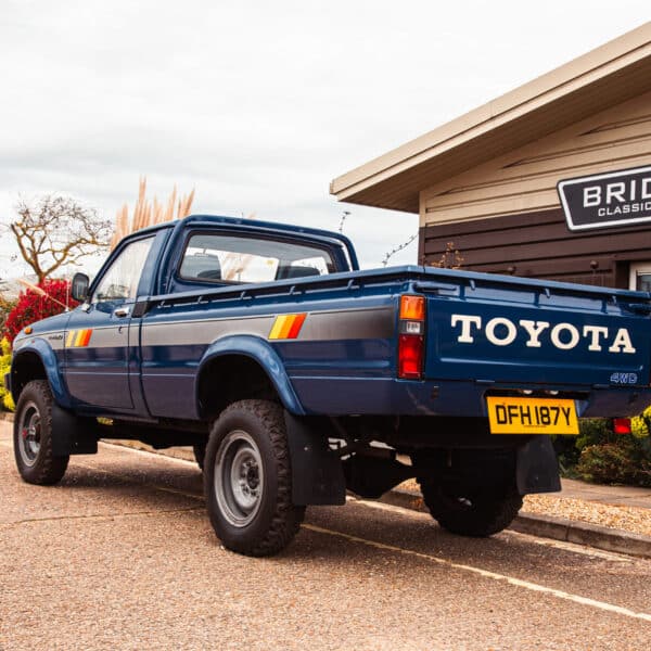 010426 1983 Toyota Hilux Arrival 3