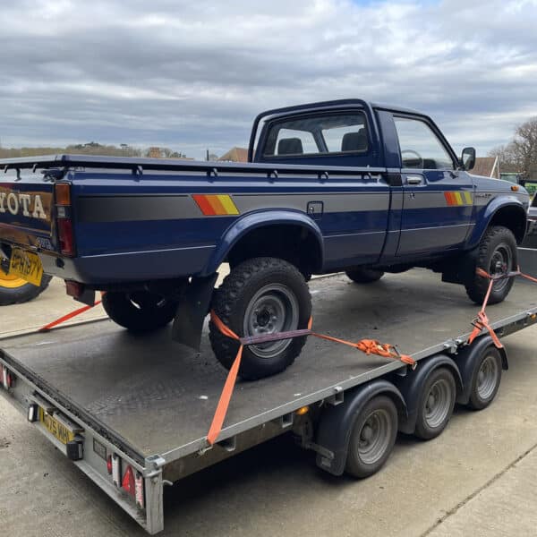 010426 1983 Toyota Hilux Collection 3