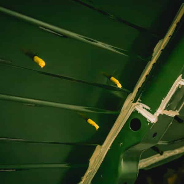 020426 1975 MGB GT V8 Raptorguard 10