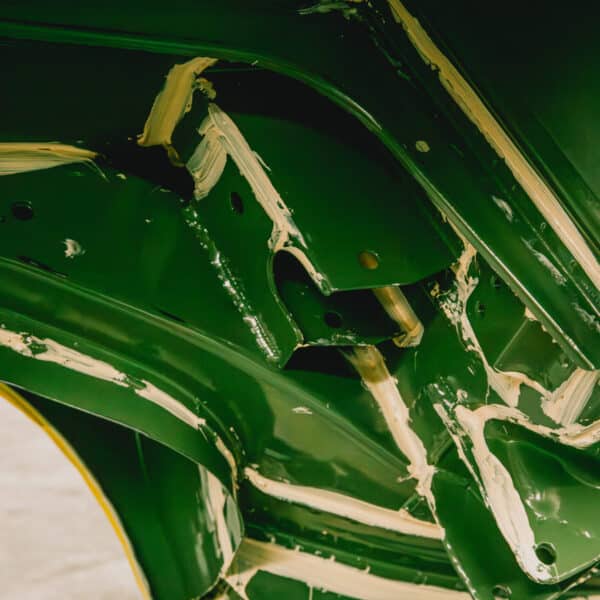 020426 1975 MGB GT V8 Raptorguard 12