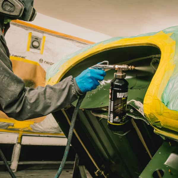 020426 1975 MGB GT V8 Raptorguard 19