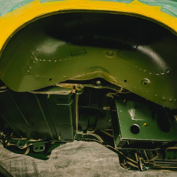 020426 1975 MGB GT V8 Raptorguard 28