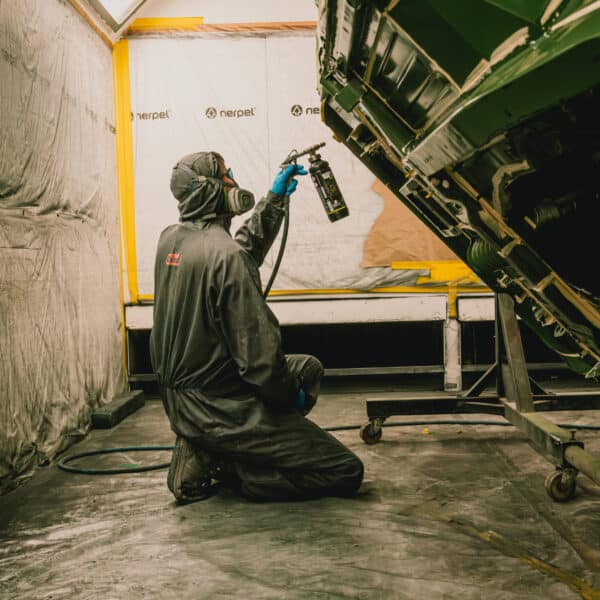 020426 1975 MGB GT V8 Raptorguard 31