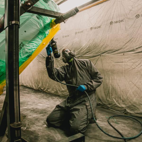 020426 1975 MGB GT V8 Raptorguard 37