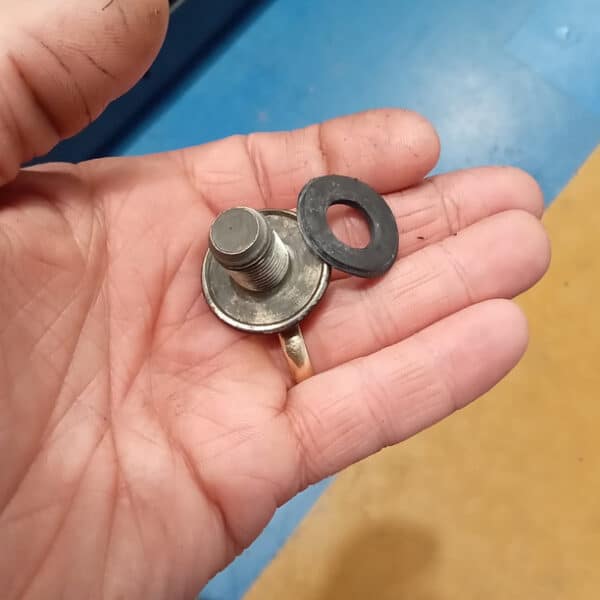 020426 1983 Toyota Hilux Customer Jobs 17