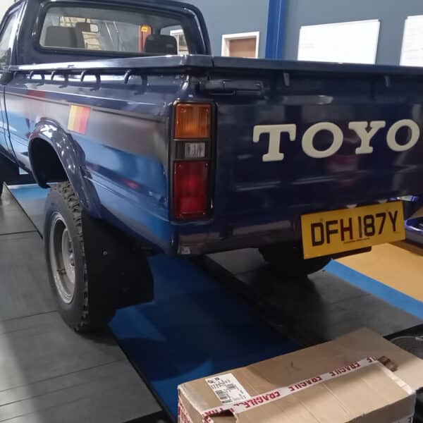 020426 1983 Toyota Hilux Customer Jobs 26