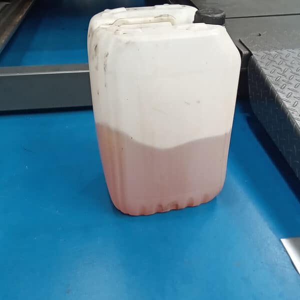 020426 1983 Toyota Hilux Customer Jobs 4