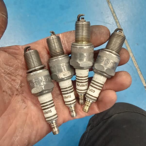 020426 1983 Toyota Hilux Customer Jobs 5