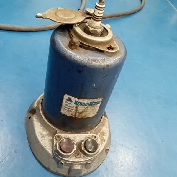 020426 1983 Toyota Hilux Customer Jobs 8