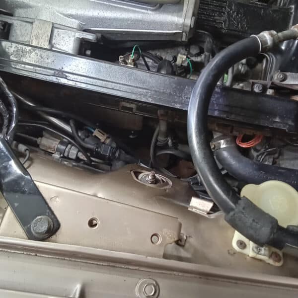 020426 1991 Jaguar XJS V12 Idle Speed Repair 5