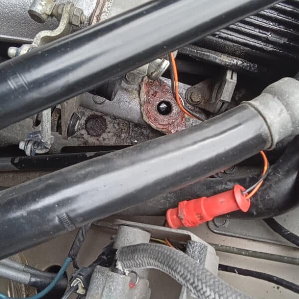 020426 1991 Jaguar XJS V12 Idle Speed Repair 8