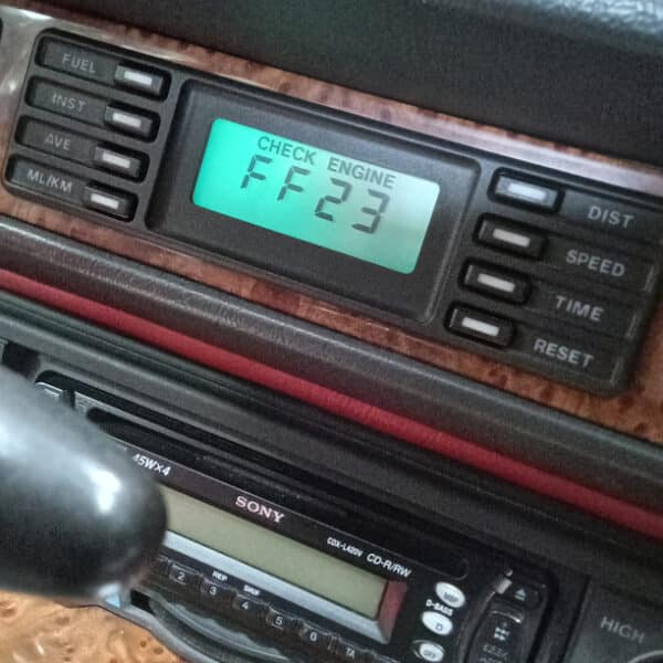 020426 1991 Jaguar XJS V12 Vacuum Leak Diag 7