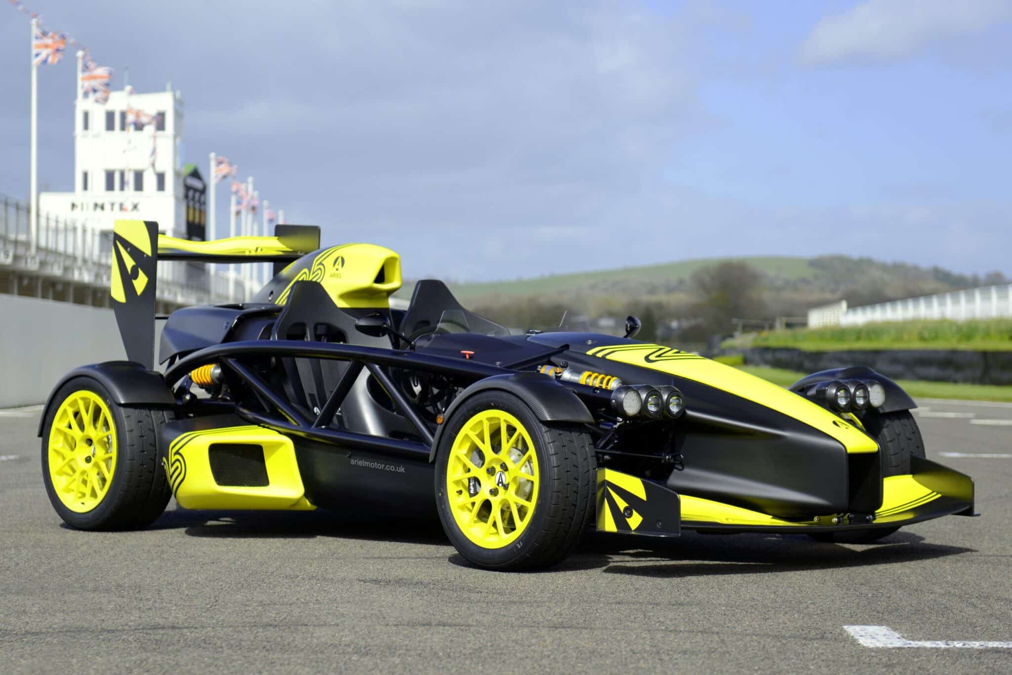 04 Ariel Atom 4RR 1 scaled