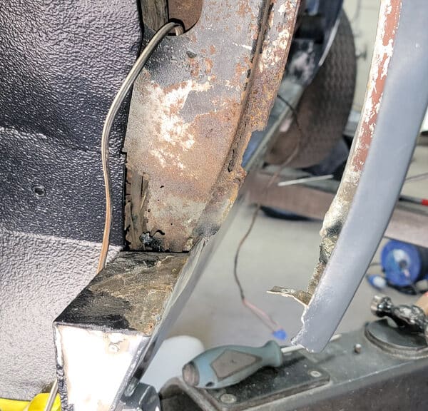 070426 1970 Aston Martin DBS Vantage B Pillar Rust Repairs