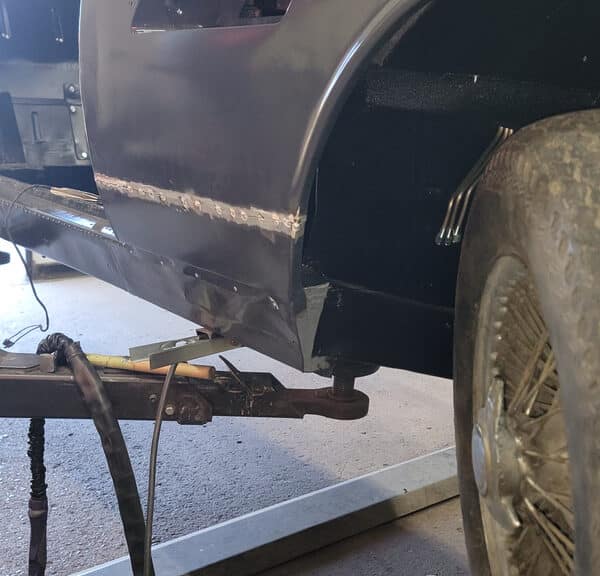 070426 1970 Aston Martin DBS Vantage Rust Repairs 7