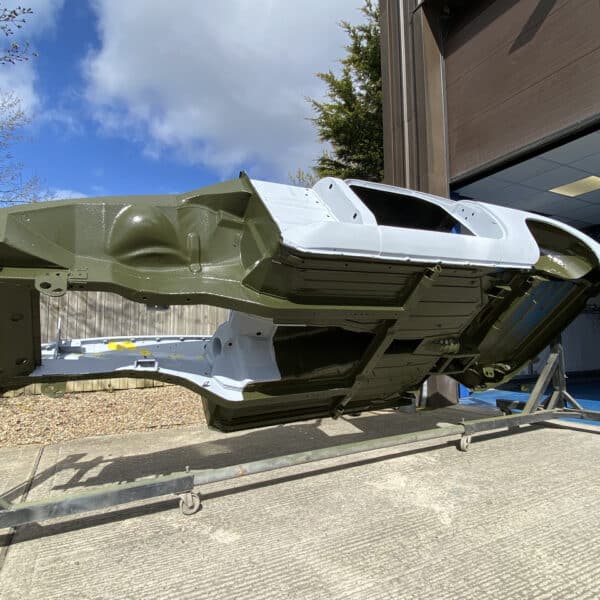 070426 1975 MGB GT V8 Raptor Complete 5