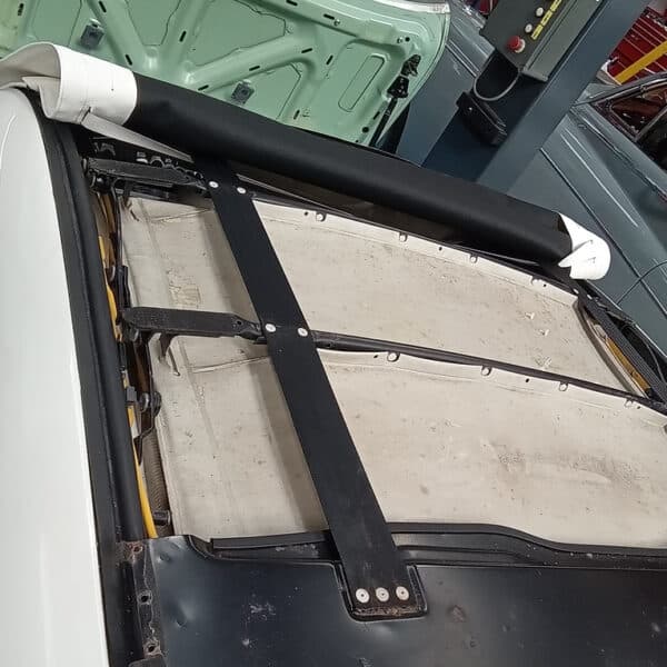 070426 1991 Nissan Figaro New Hood 4