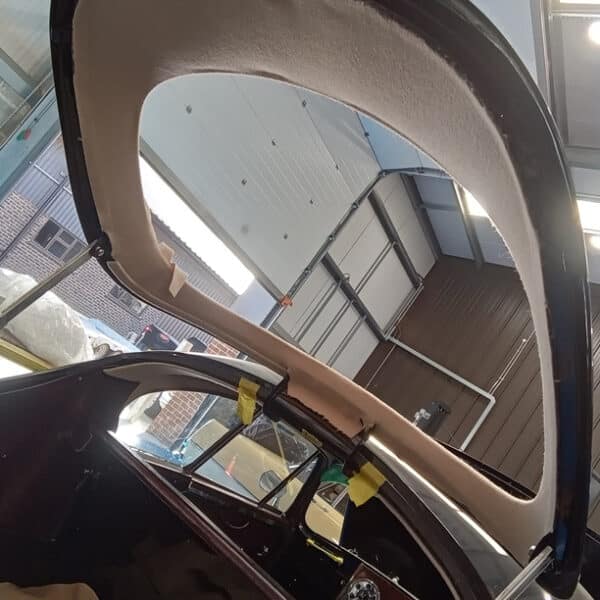 080426 1953 Aston Martin DB2 Interior Pieces