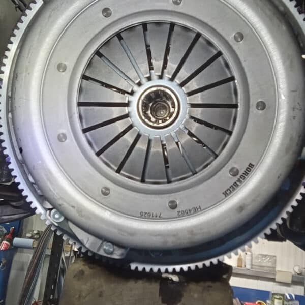 080426 1959 Jaguar MkIX engine and gearbox refit 8