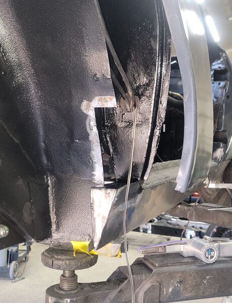 080426 1970 Aston Martin DBS Vantage B Pillar Rust Repair 5 1