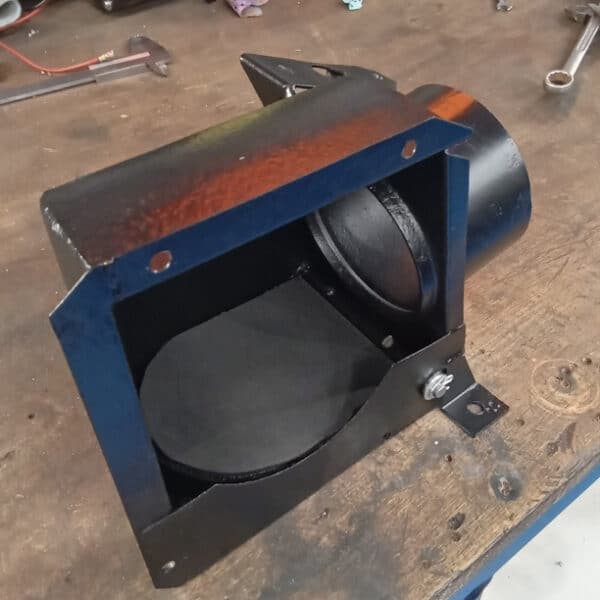 080426 1970 Aston Martin DBS Vantage engine bay and restored parts 25