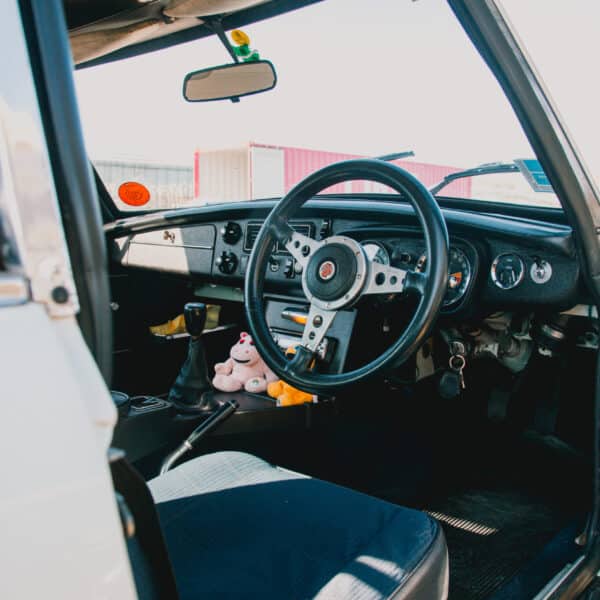 080426 1973 MGB GT Arrival 5