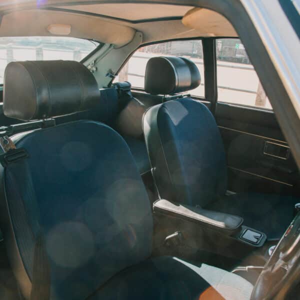 080426 1973 MGB GT Arrival 6