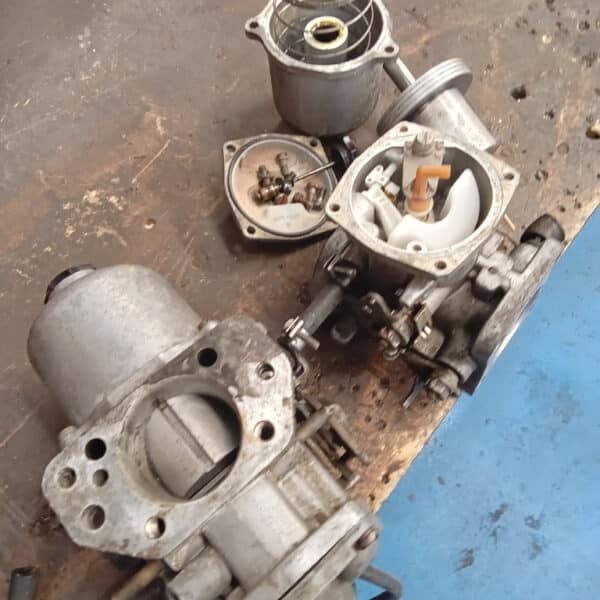 080426 1975 MGB GT V8 Carburettor Overhaul 17