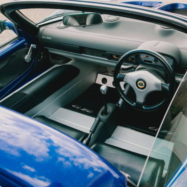 080426 2000 Lotus Elise S1 Arrival 4