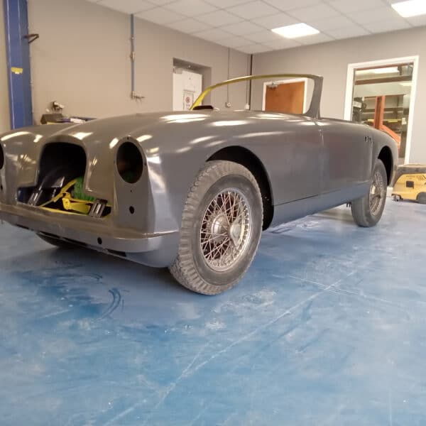 090426 1955 Aston Martin DB2 Drophead Coupe Panels Fitted