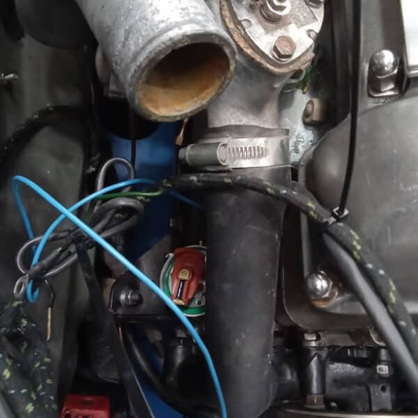 090426 1959 Jaguar MkIX New Distributor 7