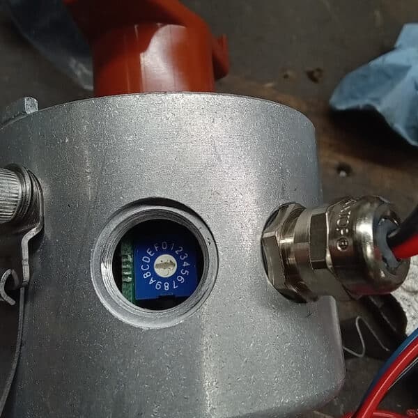 090426 1959 Jaguar MkIX New Distributor 8