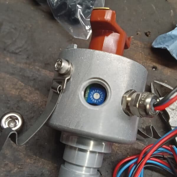 090426 1959 Jaguar MkIX New Distributor 9