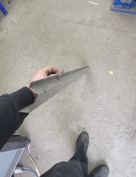 090426 1970 Aston Martin DBS Boot Stone Chip 3