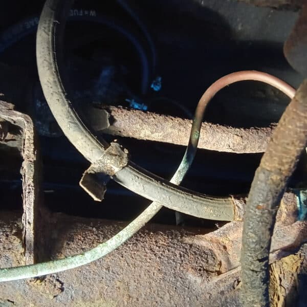 090426 1978 MGB GT Inspection 18