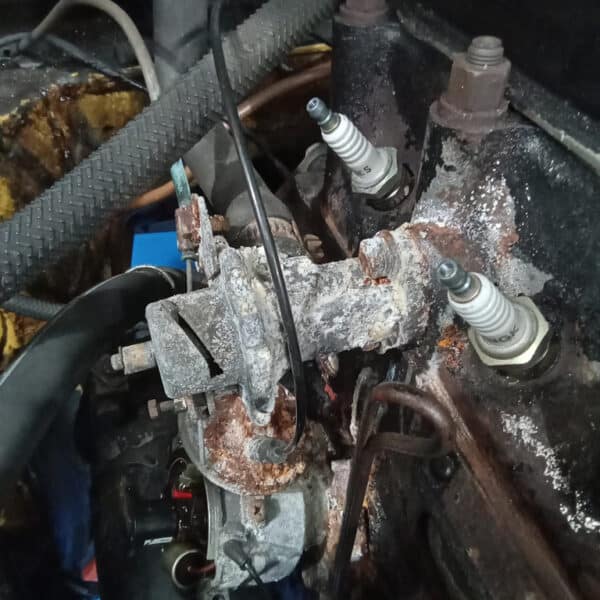 090426 1978 MGB GT Inspection 20