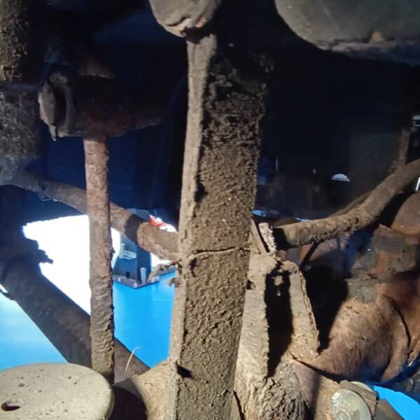 090426 1978 MGB GT Inspection 4